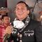 Edwin Luna le canta con mariachi a Kimberly Flores