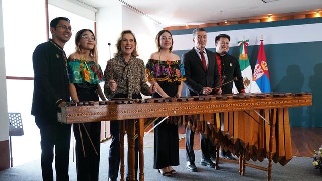 Rutilio Escandón reconoció a Beatriz Gutiérrez
