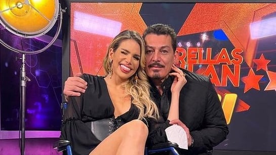 Marie Claire Harp bien presumida dice que José Manuel Figueroa sí le cumple en la cama