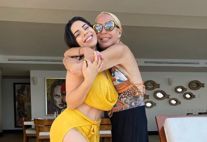 Lizbeth Rodríguez y Laura Bozzo