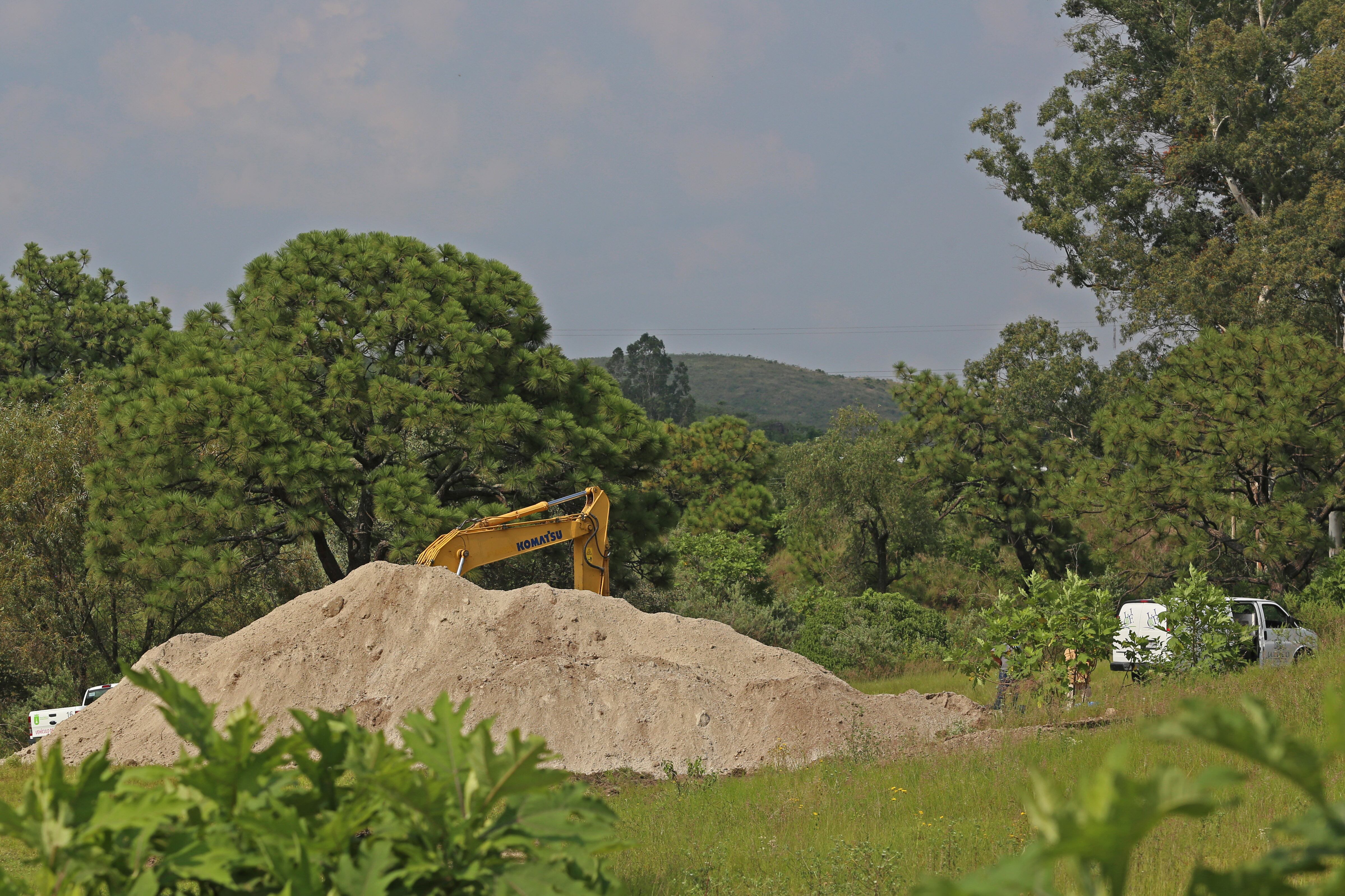 Trabajos de búsqueda en fosa de Zapopan, Jalisco.