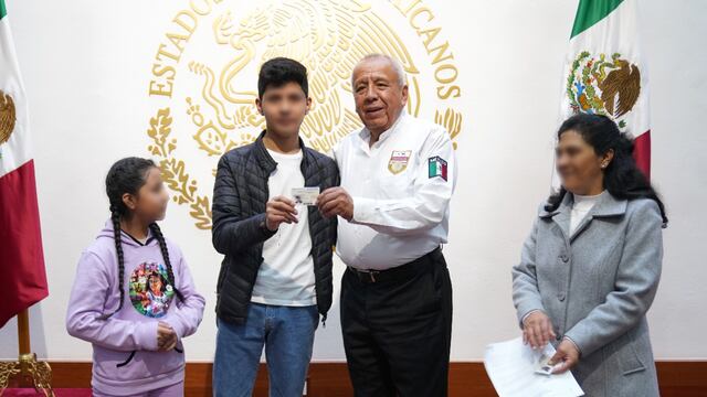 INM entrega documentos migratorios a familia de Pedro Castillo