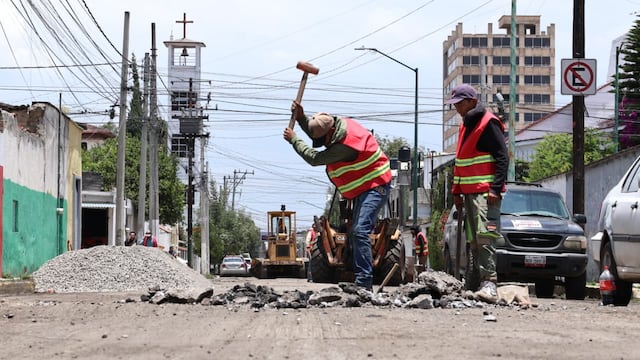 Toluca refuerza programa de repavimentación.