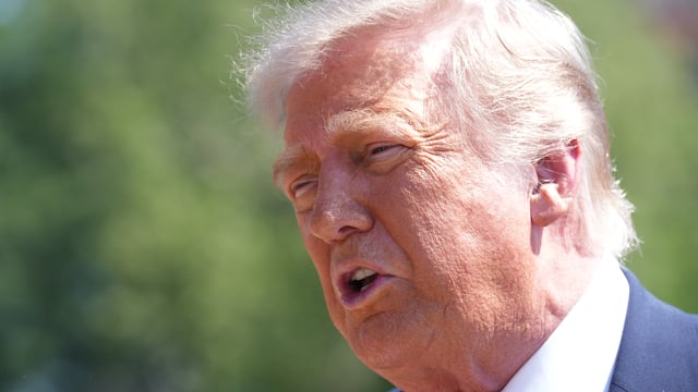 Trump abre puerta a acuerdo con Cuba sin cambio de régimen
