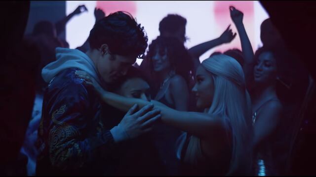Nuevo clip Ariana Grande