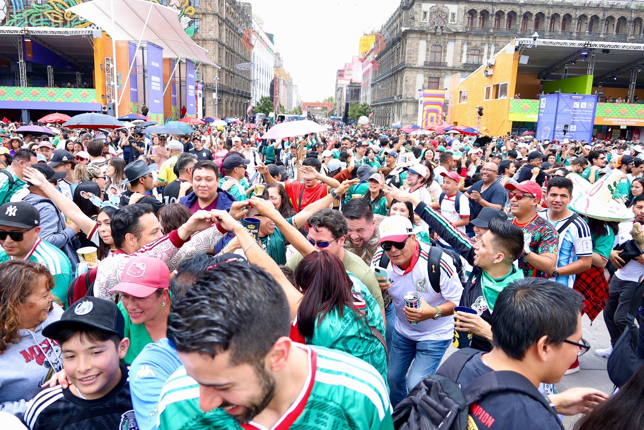 Rosa Icela Rodríguez muestra convocatoria del Fan Fest en el Zócalo por la final del Mundial 2026.