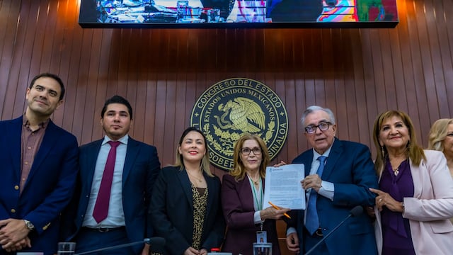 Rubén Rocha presenta plan de reactivación económica