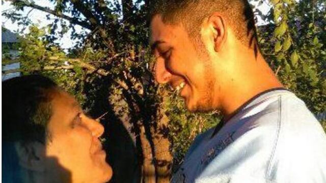 Mónica Mares y su hijo Caleb Peterson.