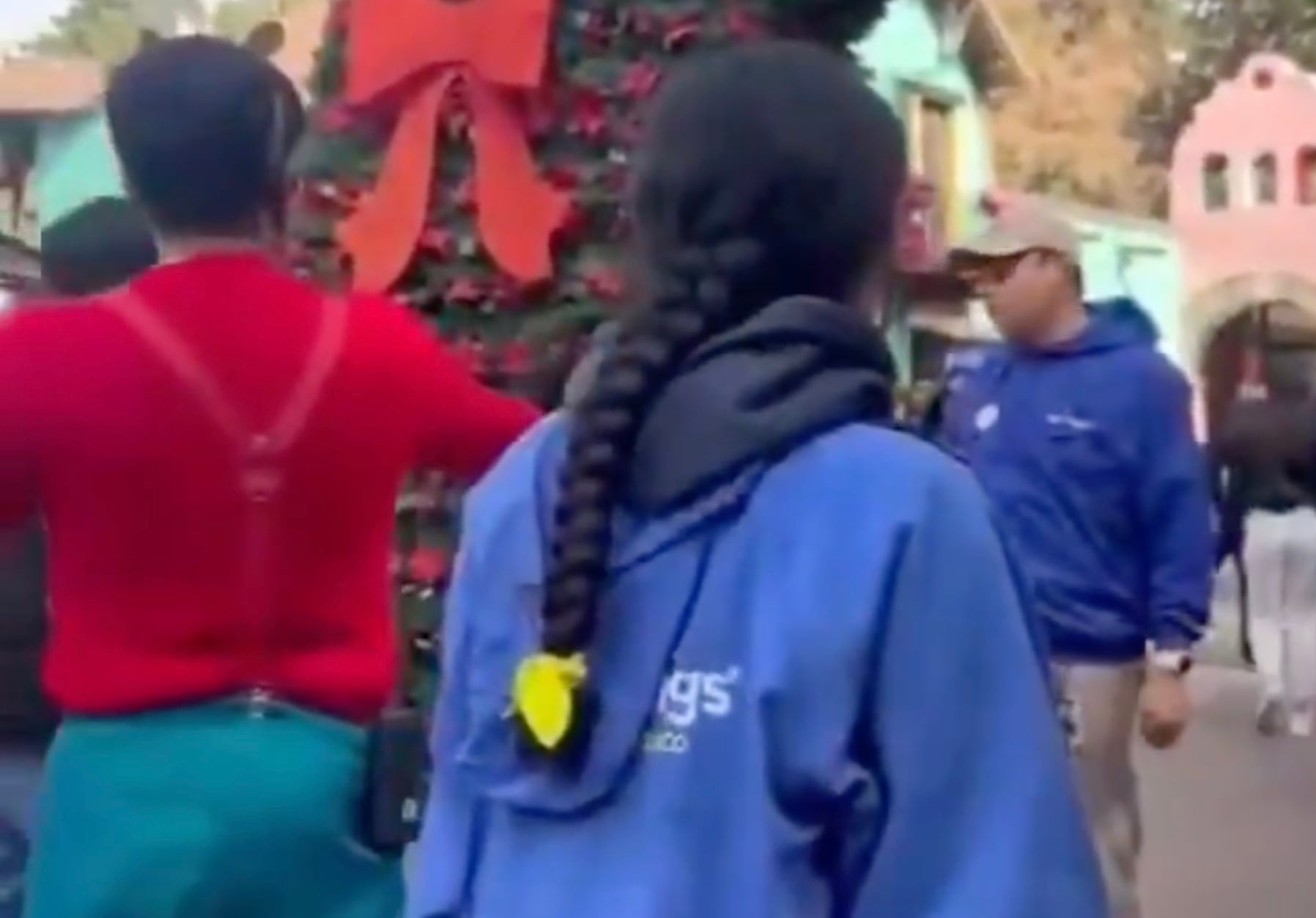 Joven muere tras bajarse del Superman en Six Flags de CDMX