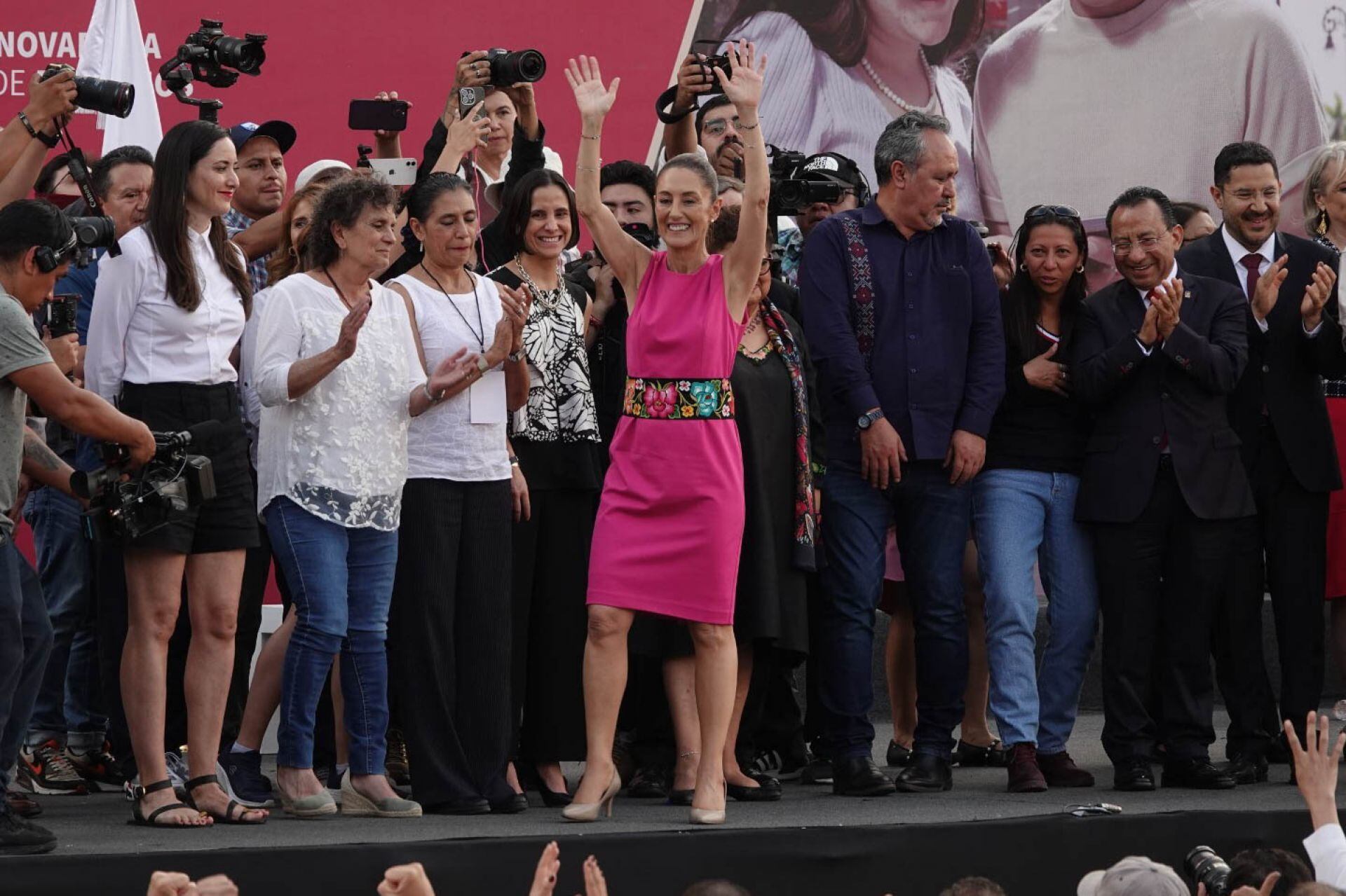 Claudia Sheinbaum rinde su último informe en el Monumento a la Revolución ante más de 80 mil personas