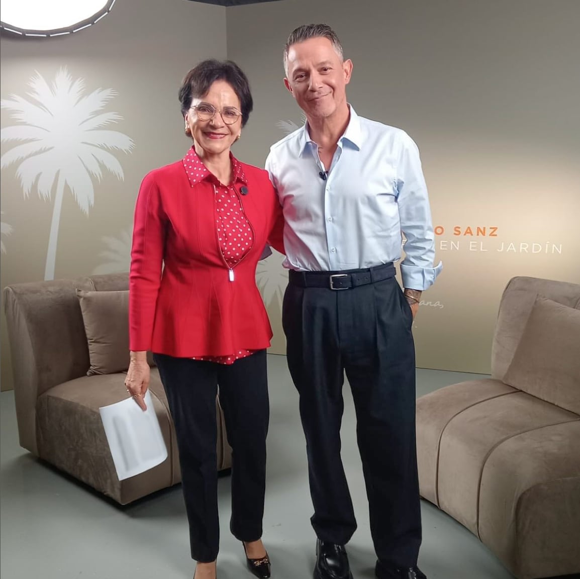 Pati Chapoy y Alejandro Sanz en entrevista para Ventaneando