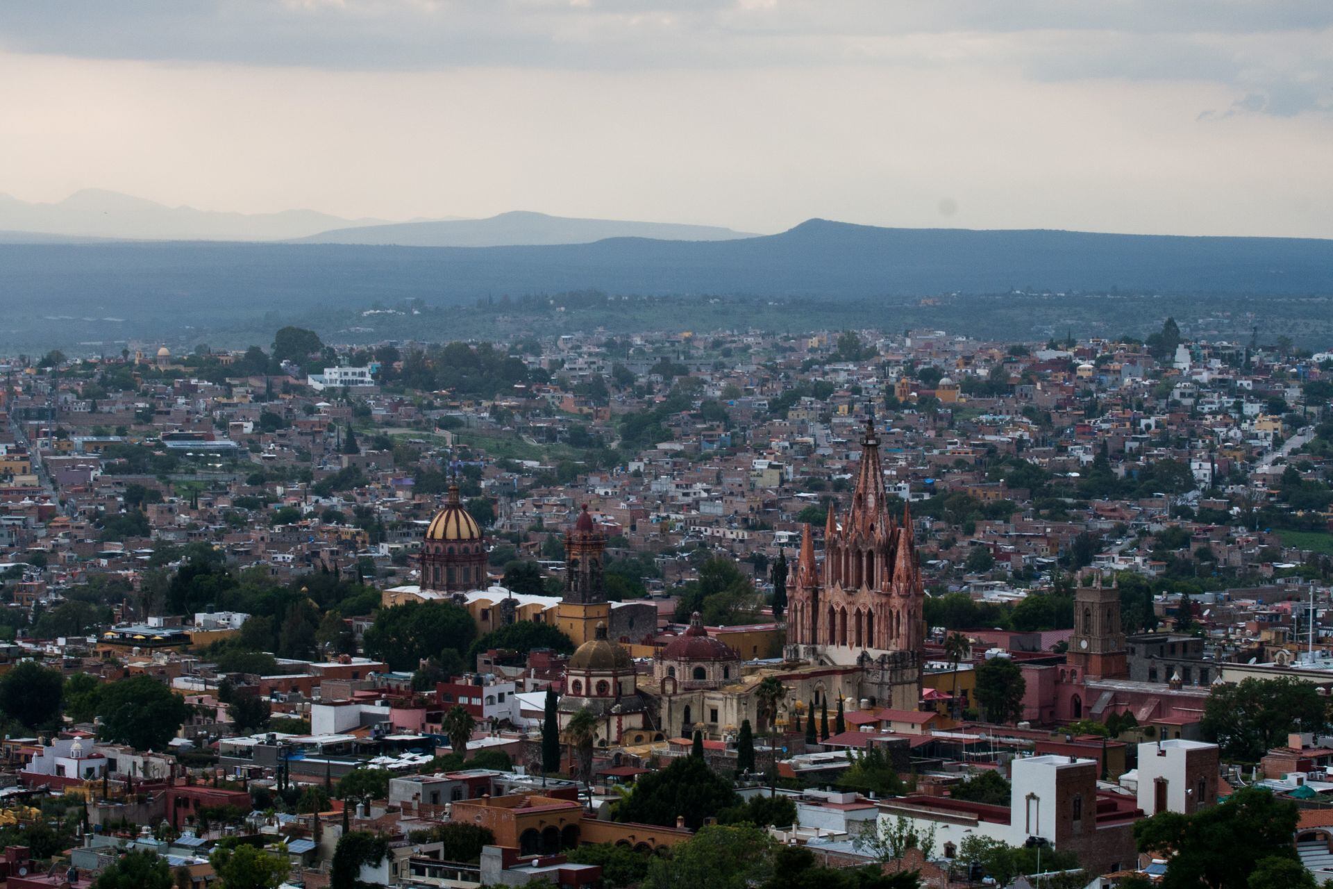Panorámica de la Parroquia de San Miguel Arcángel, San Miguel de Allende