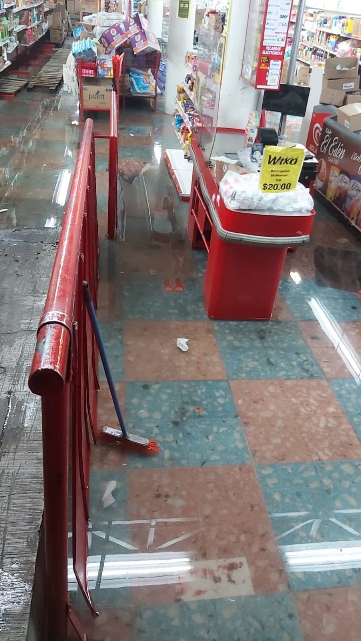 Tienda inundada
