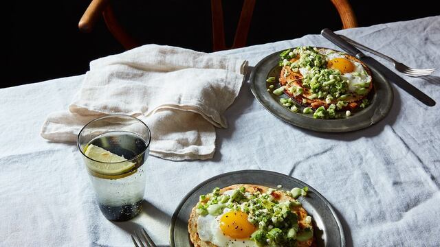 Huevos motuleños, receta tradicional mexicana