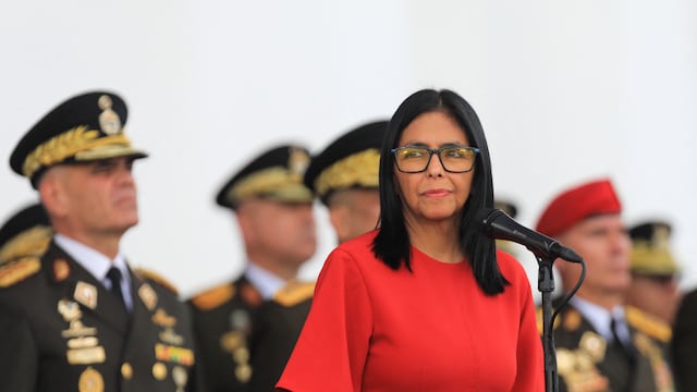 Delcy Rodríguez amenaza con arrestar a María Corina Machado si regresa a Venezuela