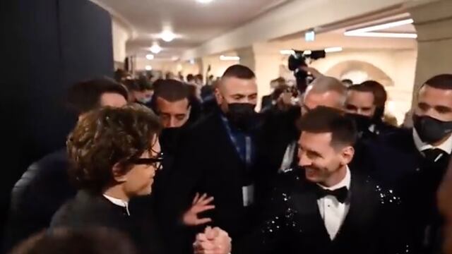 Tom Holland saluda a Lionel Messi