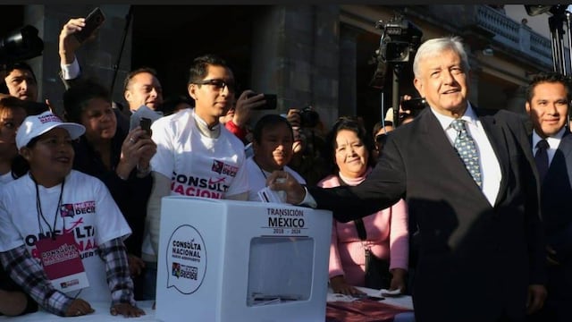 Una vez cancelado el NAICM, López Obrador dijo el lunes por la mañana que se debe separa el poder político del económico.