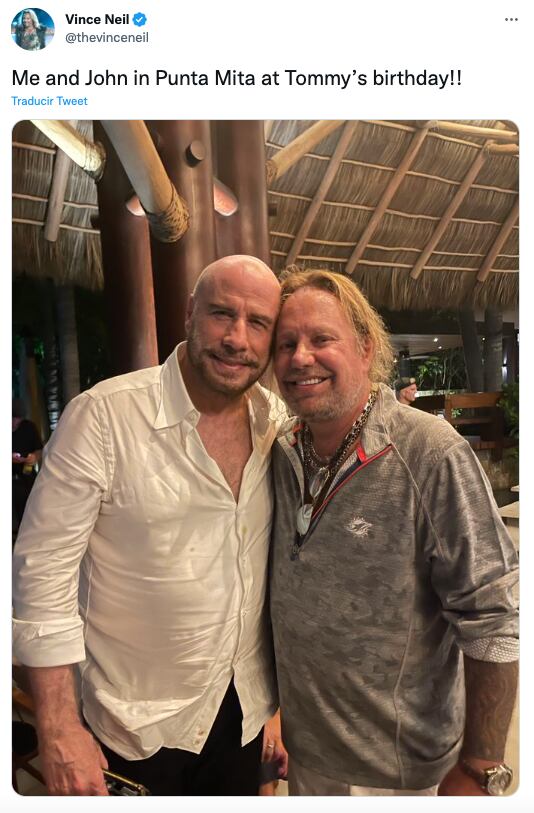 Publicación de Vince Neil con John Travolta