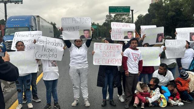 Bloqueo en autopista México-Querétaro