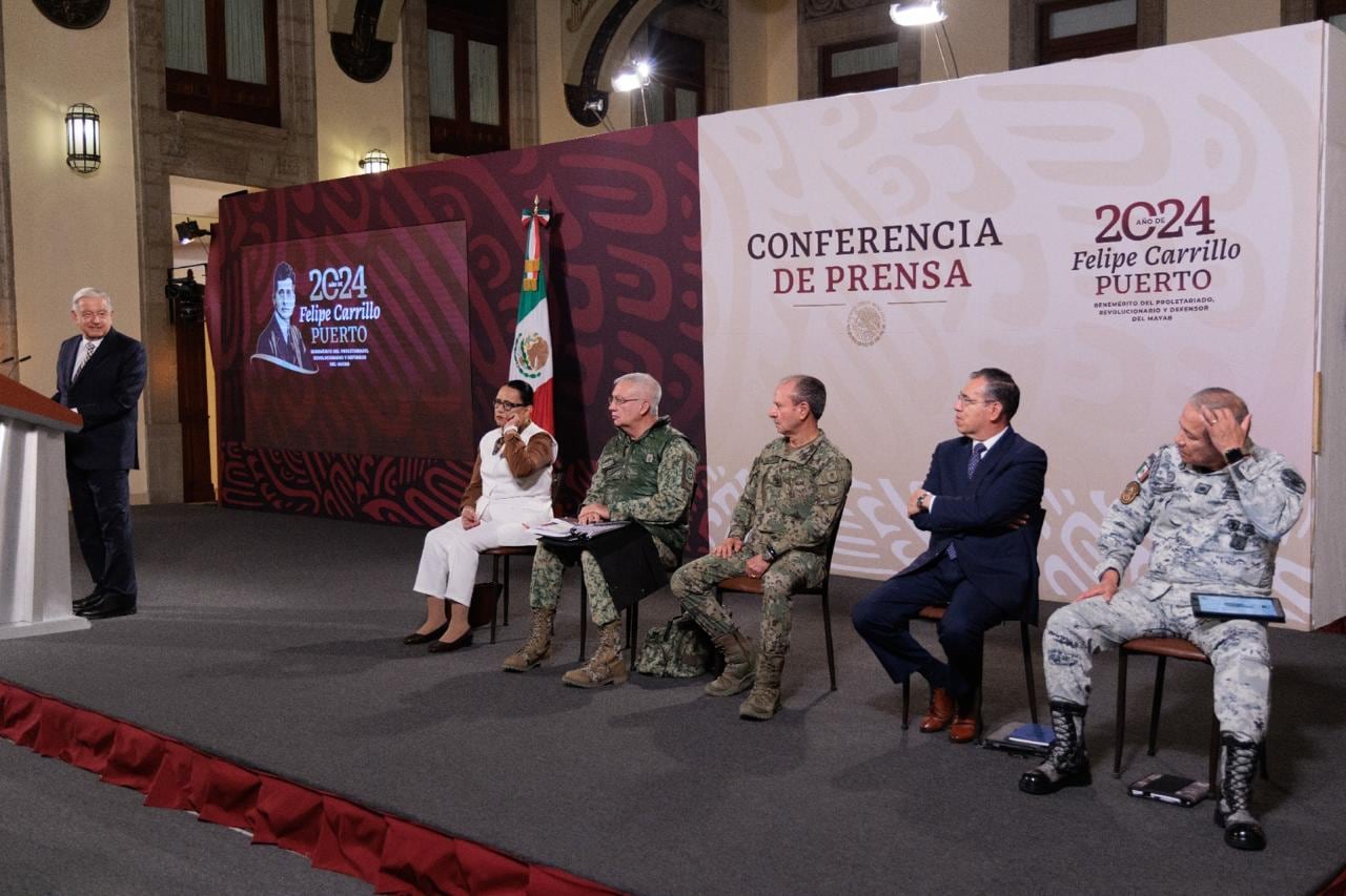 AMLO sale en defensa de Rosa Icela Rodríguez