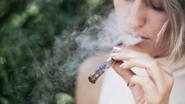 marihuana en pareja