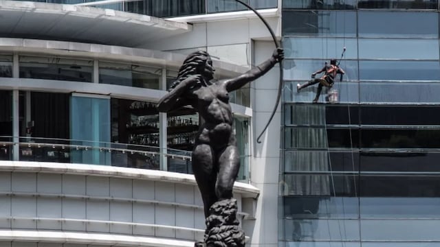 Estatua de la "Diana Cazadora"