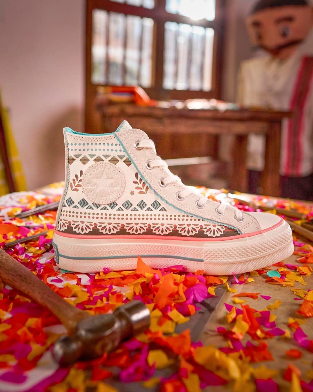 Converse Día de Muertos: Precio de la colección de tenis y playeras que ya puedes comprar