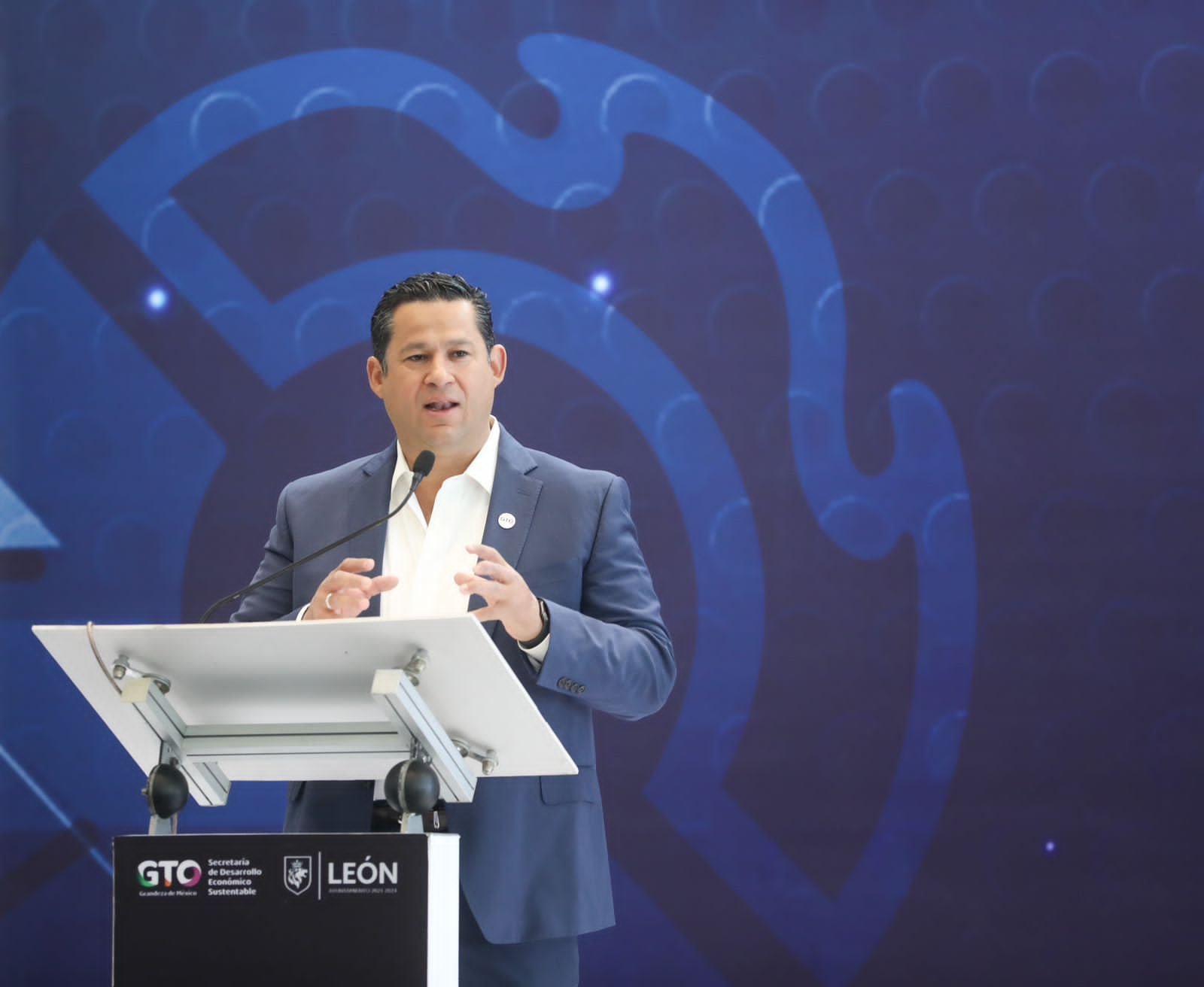 Diego Sinhue Rodríguez inaugura en Guanajuato el Networking Regional 2023 de Canacintra