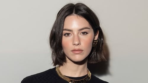 ¿A qué hora termina el concierto de Gracie Abrams en Pepsi Center WTC? Horario de hoy 27 de agosto