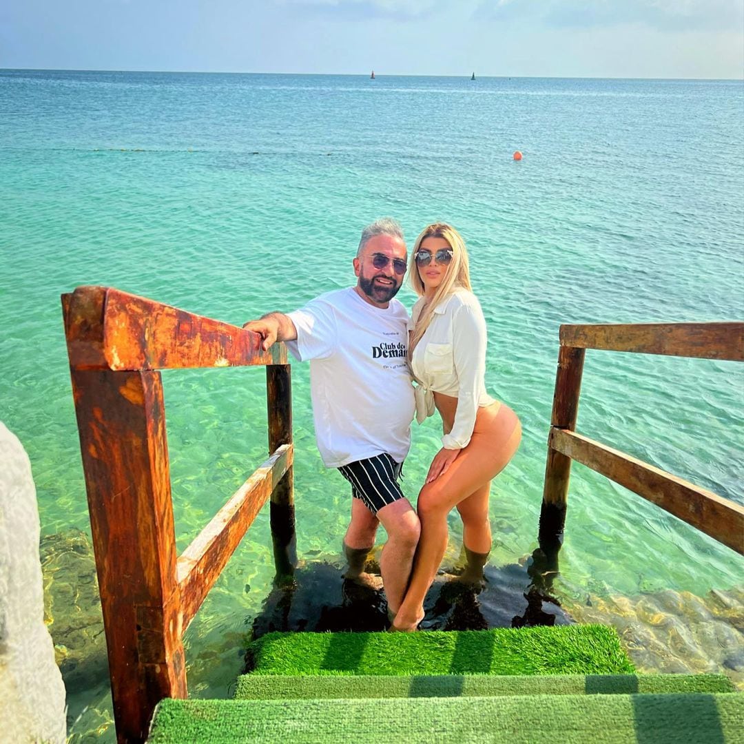 Mariana González y Vicente Fernández Jr.
