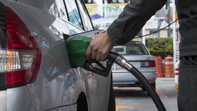 No se está proponiendo en ningún momento un incremento con respecto a los precios que estamos observando en la actualidad, ni tampoco se está incluyendo un impuesto adicional, señala el funcionario de la SHCP.