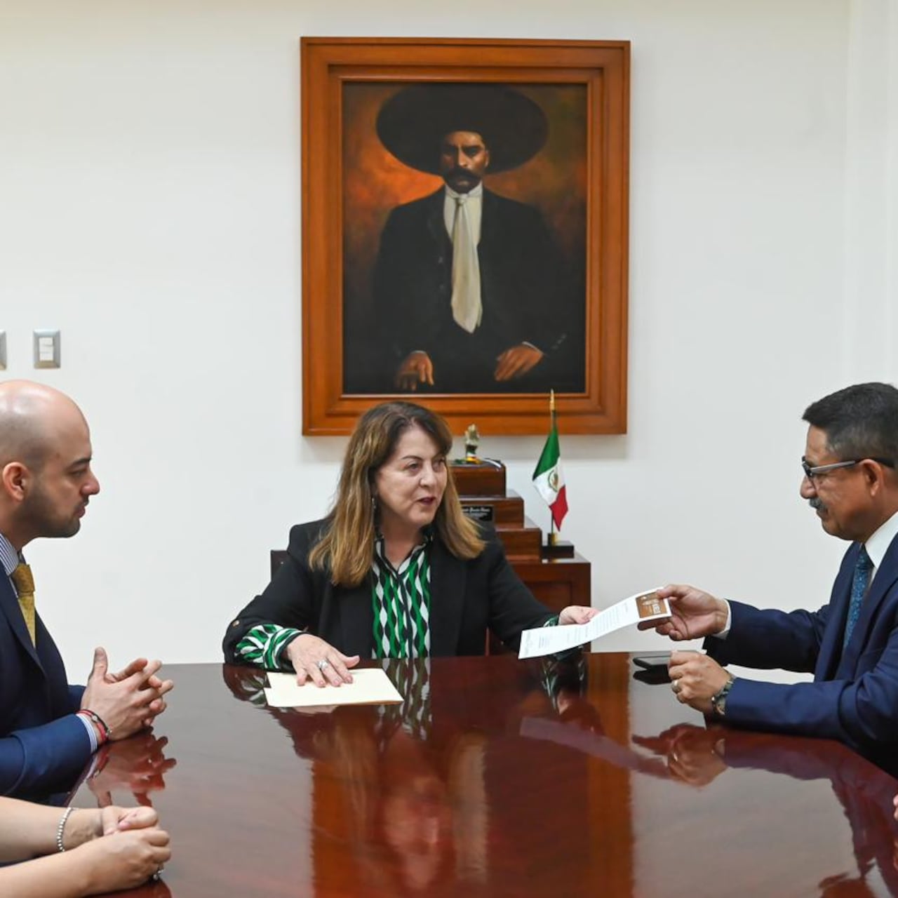 Margarita González Saravia nombra a José Luis Bucio como titular de la SSPC Morelos