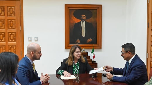 Margarita González Saravia nombra a José Luis Bucio como titular de la SSPC Morelos