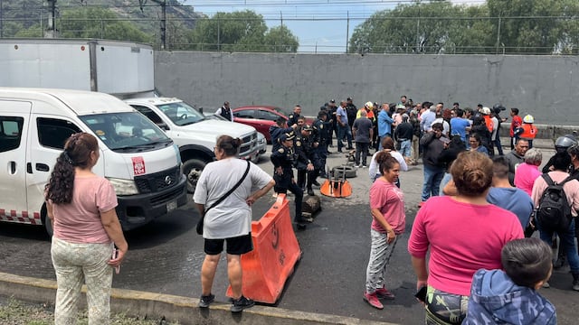Bloqueo en Calzada Ignacio Zaragoza CDMX
