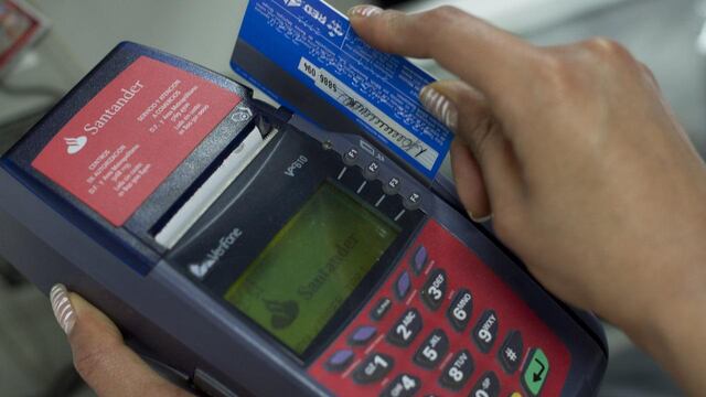 Tarjetas bancarias. Cobros de bancos.