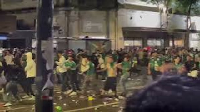 Festejos por el triunfo de México terminan en disturbios en Guadalajara