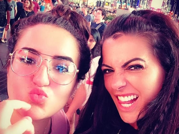 Cecilia Galliano y su hija Valentina Fornaro.