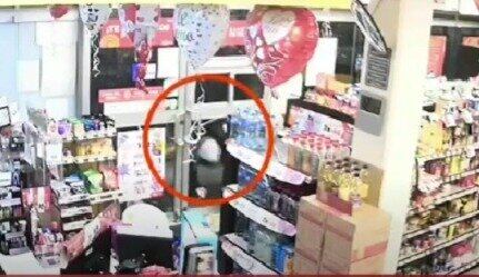 video viral del policía que mató a un ladrón durante un asalto en un OXXO
