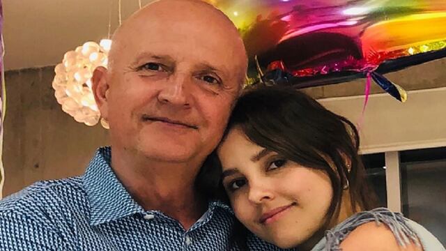 Paulina Goto y su papá