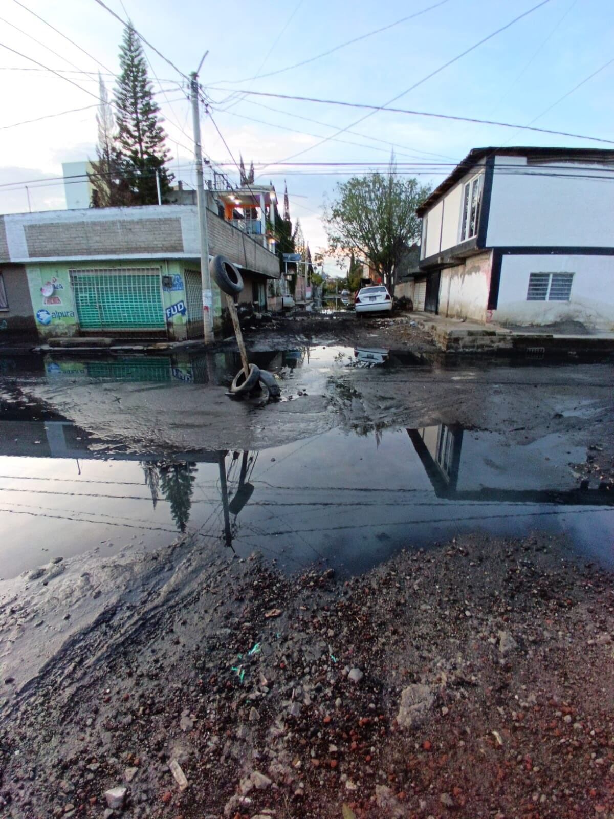 Chalco: Bajan niveles de agua y equipos técnicos trabajan en las últimas 7 calles anegadas