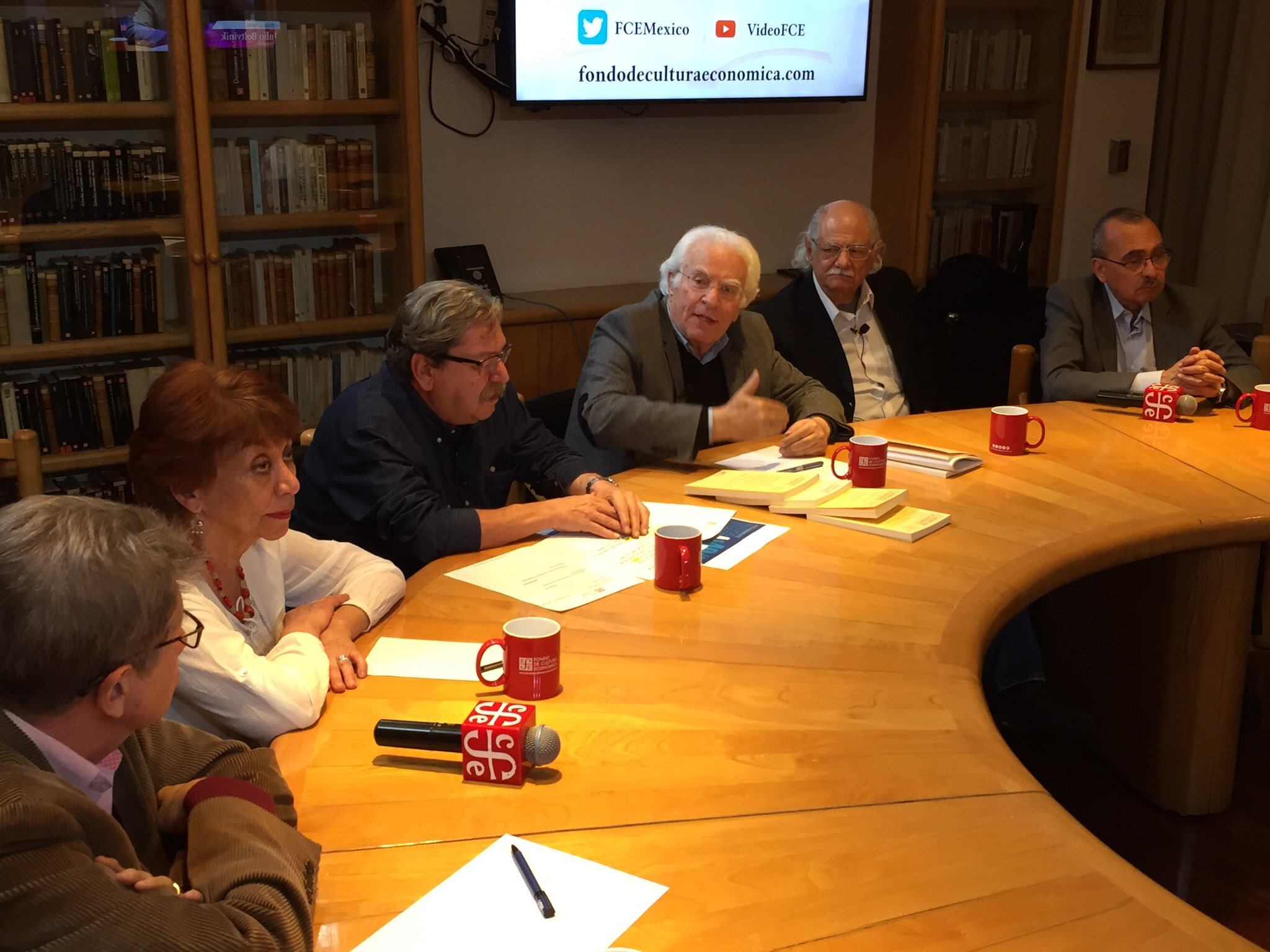 Taibo II y Julio Boltvinik.