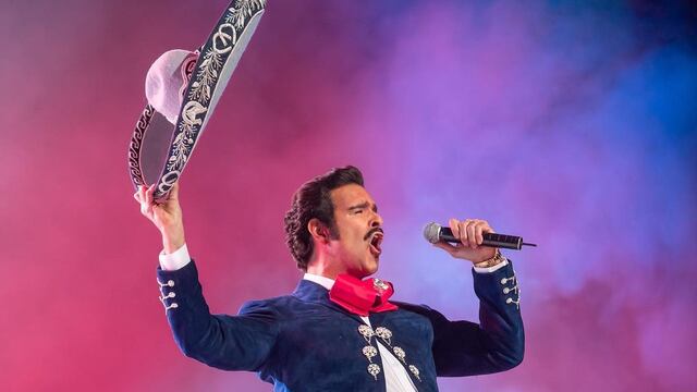 Pablo Montero como Vicente Fernández en 'El último rey'