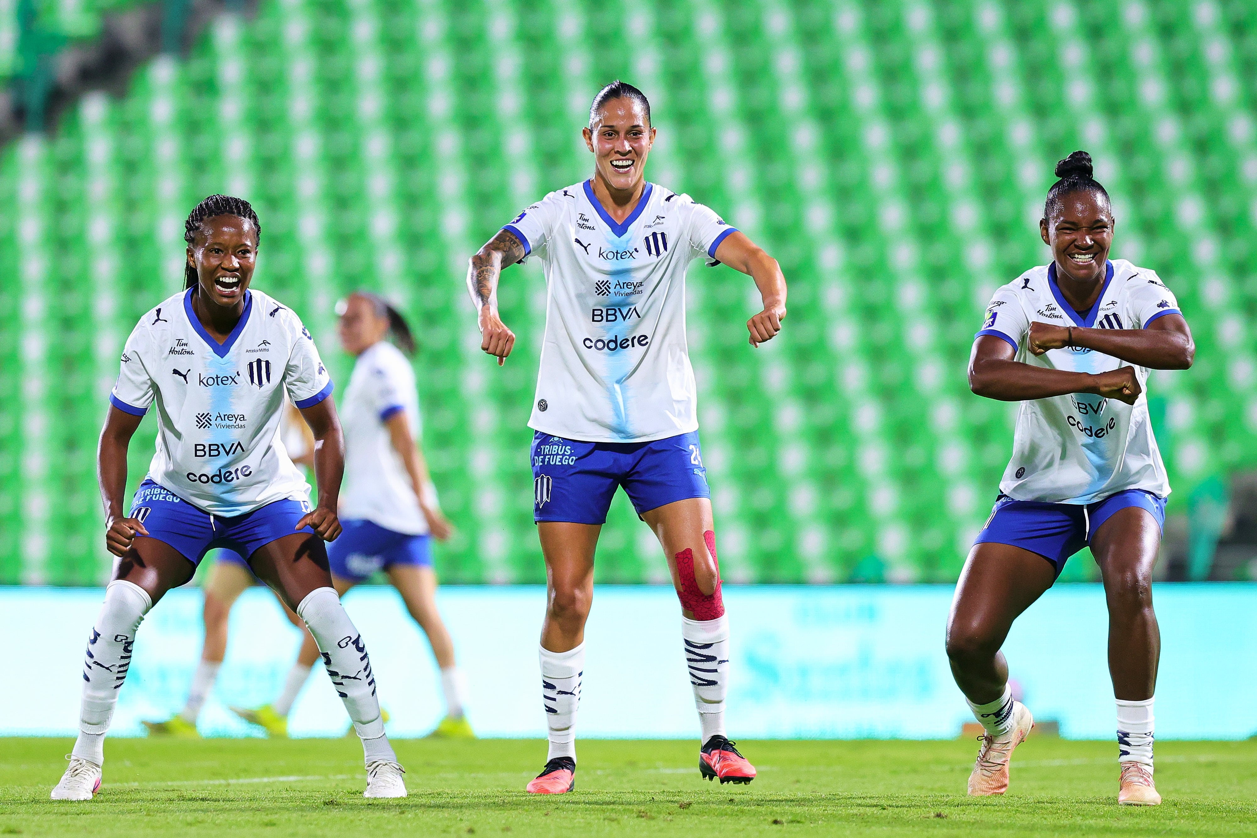 Rayadas gana, gusta y golea en el TSM Corona como parte de la Jornada 3 femenil.