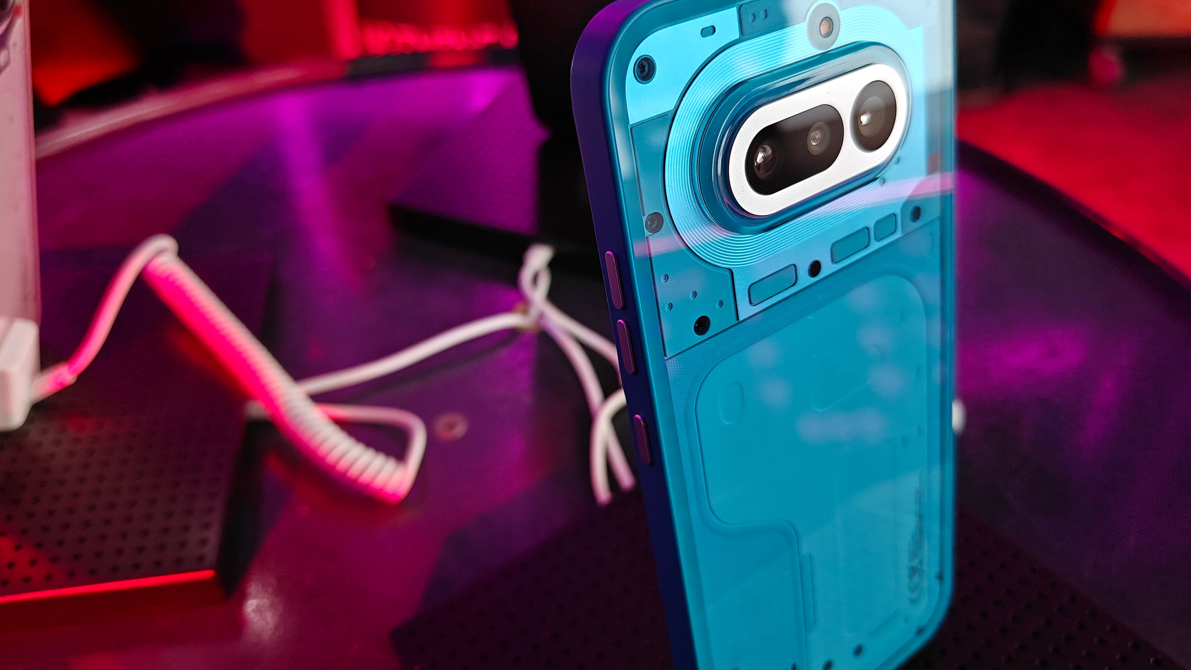 Nothing Phone (4a) y Headphone (a): guía de precios y especificaciones