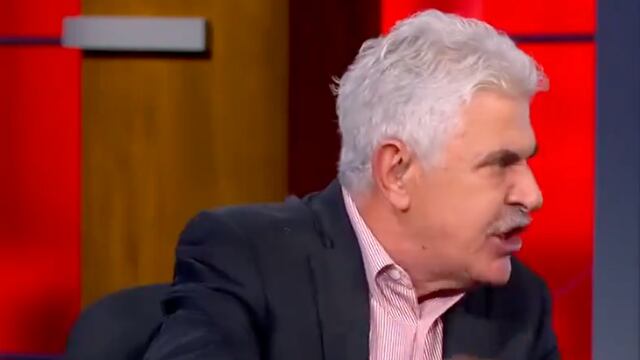 Tuca Ferretti revienta a Alan Pulido