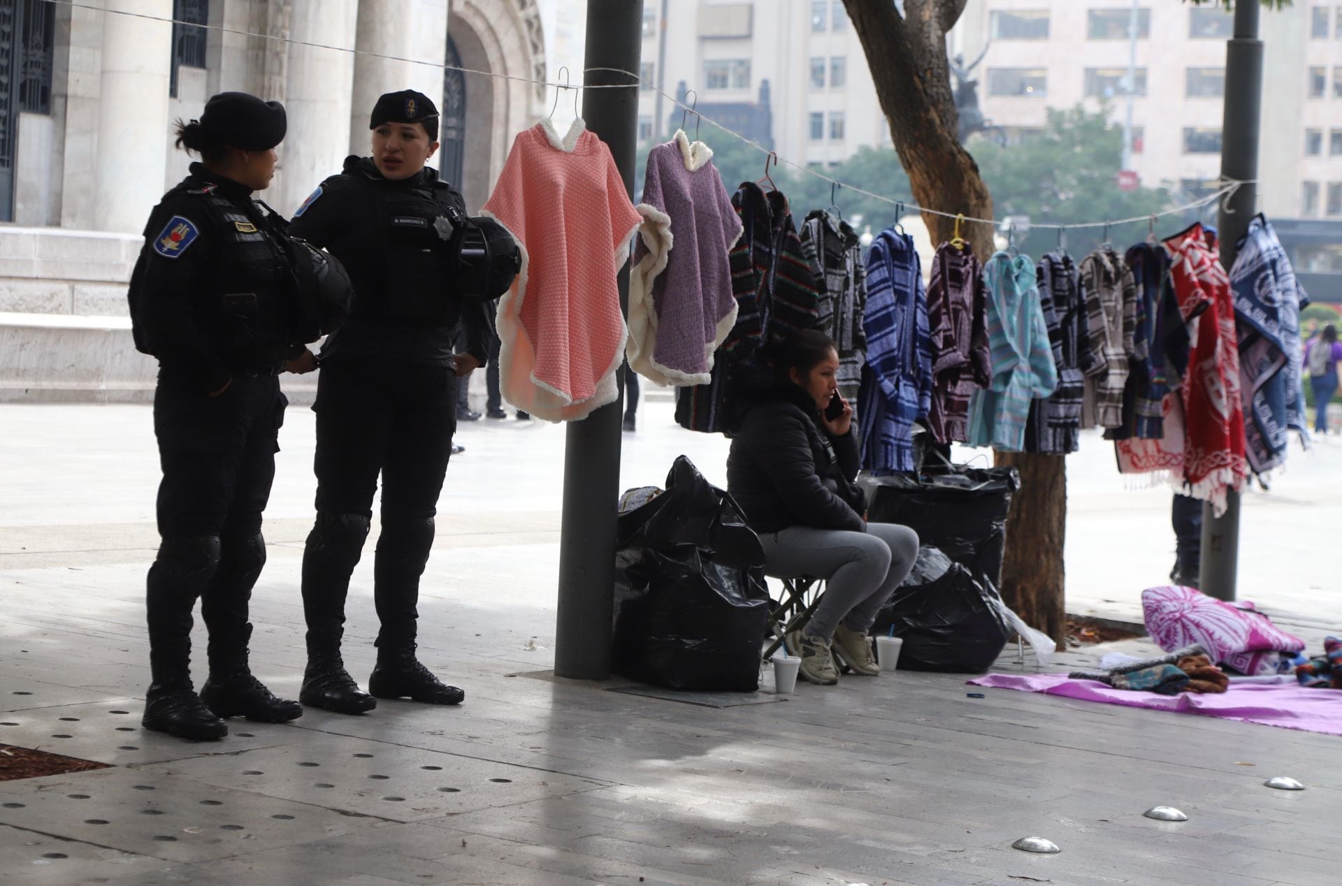 Comercio ambulante en el Centro Histórico de la CDMX.