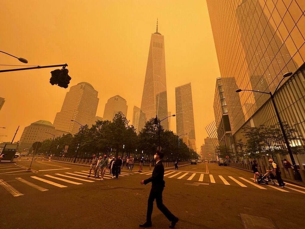 El cielo se tiñe de naranja en Nueva York por incendios forestales en Canadá