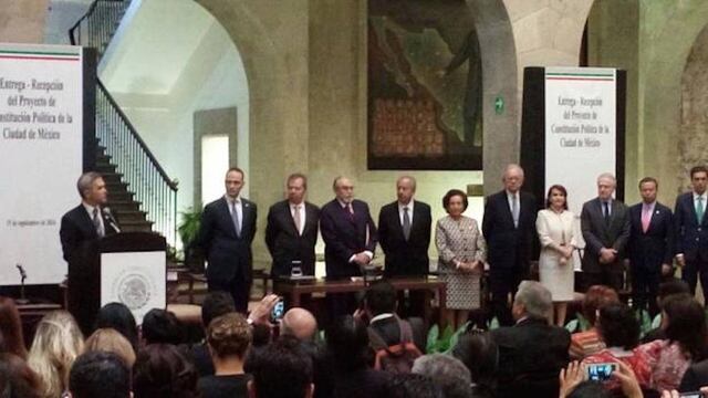 Constituyente incluye matrimonio igualitario.