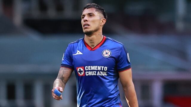 Carlos Salcedo con Cruz Azul.