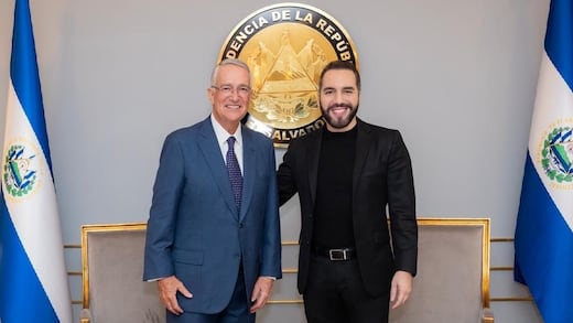 “Un verdadero capitán de barco”: Ricardo Salinas Pliego elogia a Bukele en su visita a El Salvador